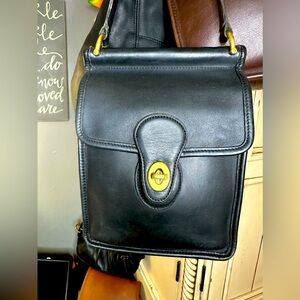 Vintage Coach Style 9930 Black Murphy Bag